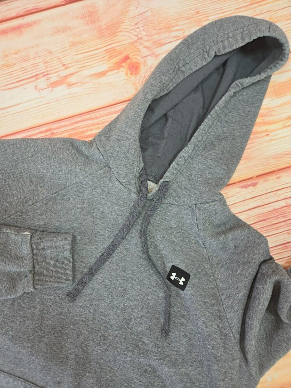 Under Armour Loose Fit Grey Hoodie Medium